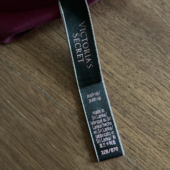 Victoria’s Secret front clasp racer back bra 32B 🌹 - Picture 4 of 4